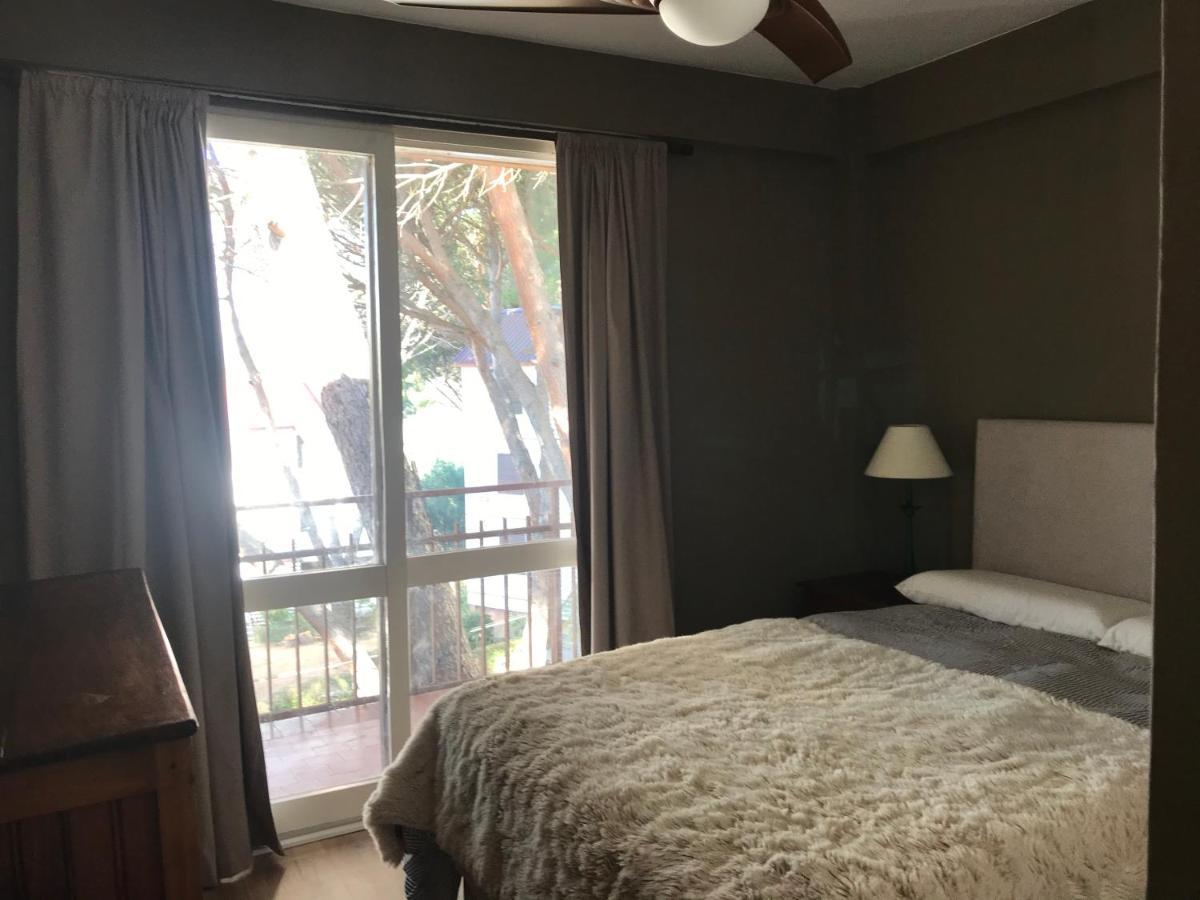 Agradable Apartamento En El Pantano De San Juan Сан-Мартин-де-Вальдейглесьяс Экстерьер фото